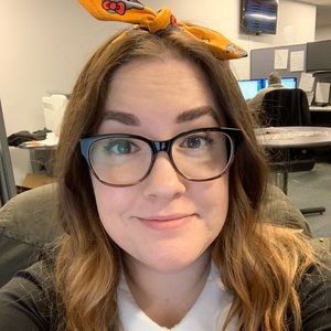 Meet your Posher, Chloe